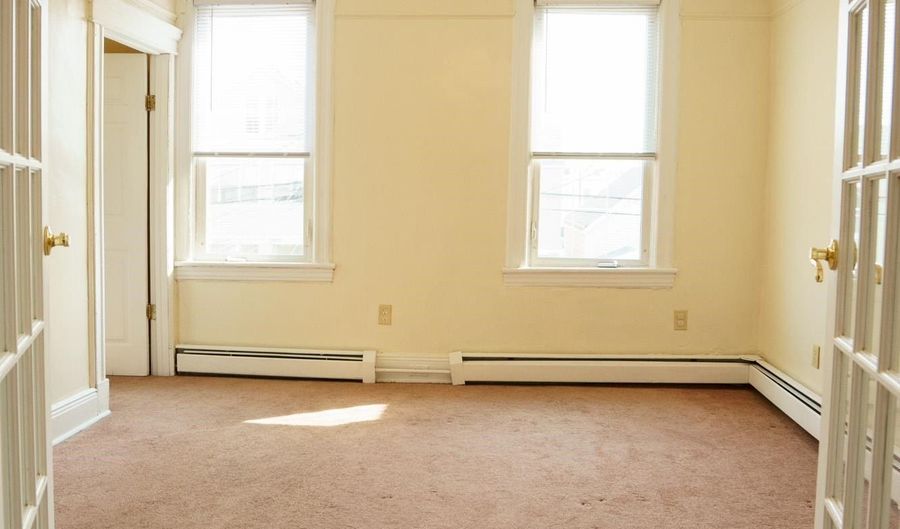 72 W 12TH St 2, Bayonne, NJ 07002 - 3 Beds, 1 Bath