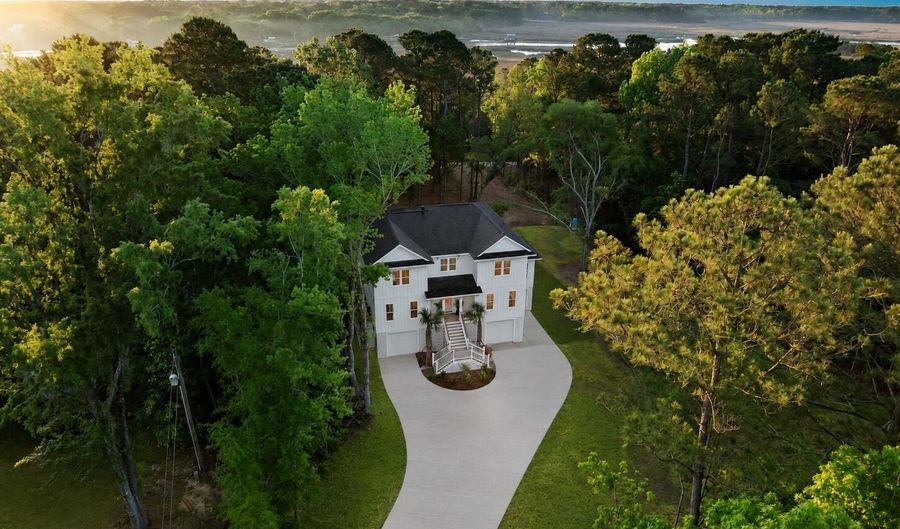 4663 Causey Pond Rd, Awendaw, SC 29429 - 5 Beds, 6 Bath