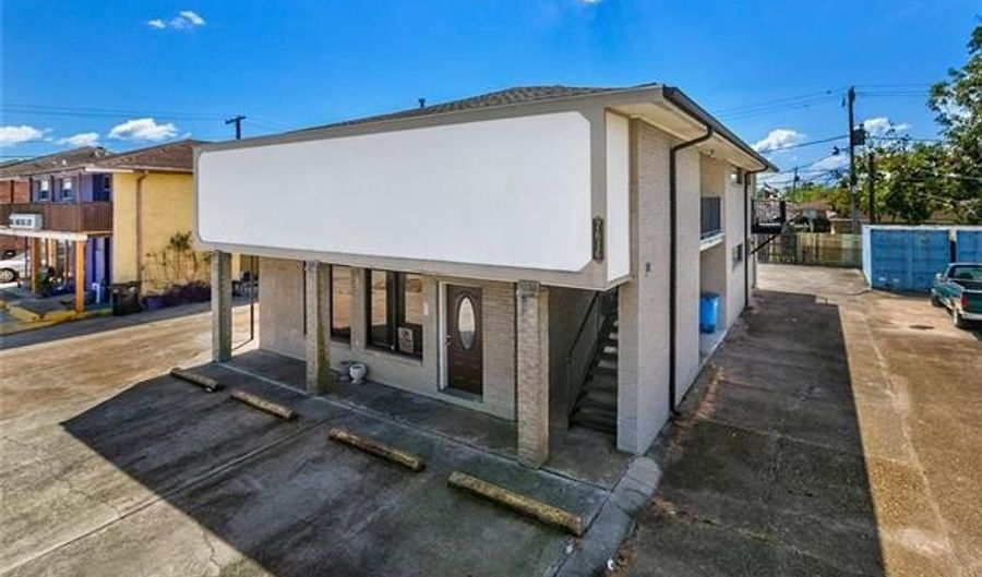 7616 W JUDGE PEREZ Dr B, Arabi, LA 70032 - 2 Beds, 1 Bath