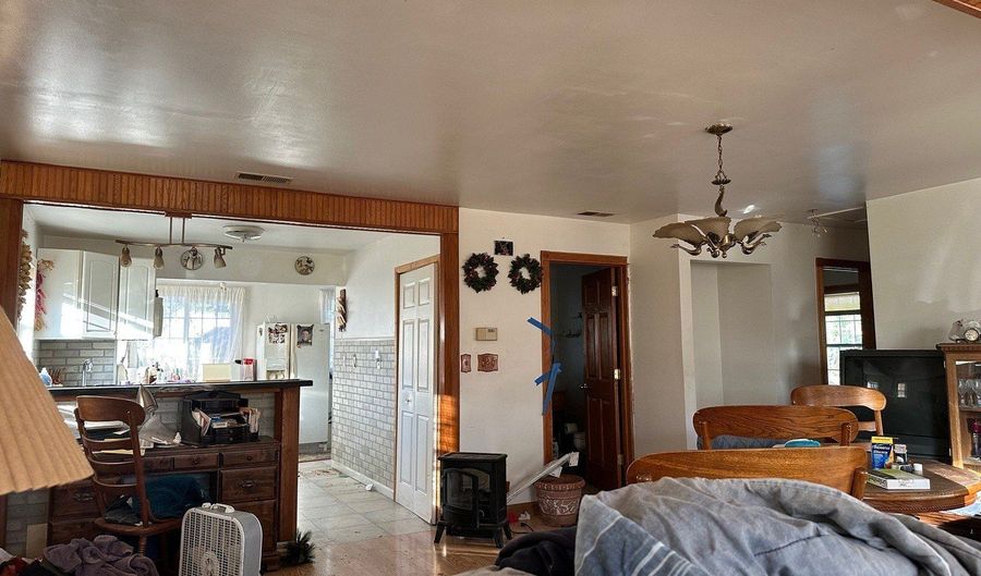 25174 W Claridan Ave, Antioch, IL 60002 - 4 Beds, 2 Bath