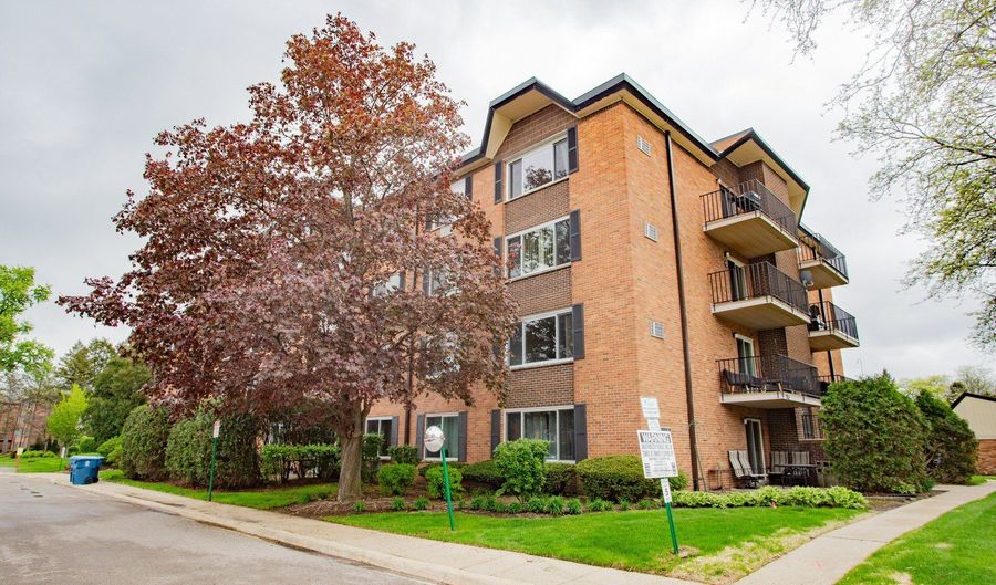 1217 S Old Wilke Rd 201, Arlington Heights, IL 60005 - 2 Beds, 2 Bath