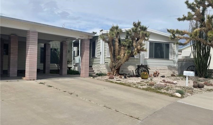 1609 Aspen Ct, Boulder City, NV 89005 - 2 Beds, 2 Bath