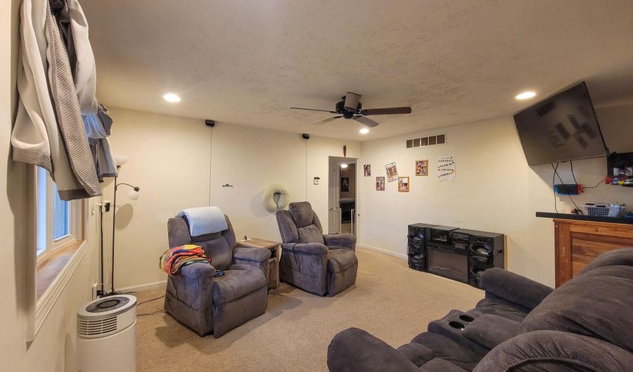 936 BUCK Dr, Dover, DE 19901 - 4 Beds, 2 Bath