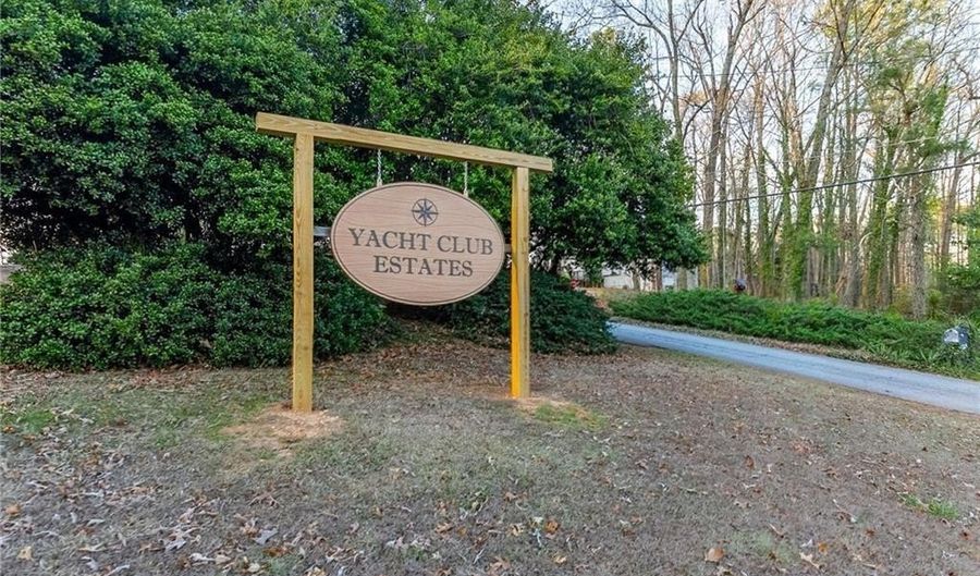 3412 Spinnaker Way, Acworth, GA 30102 - 3 Beds, 2 Bath
