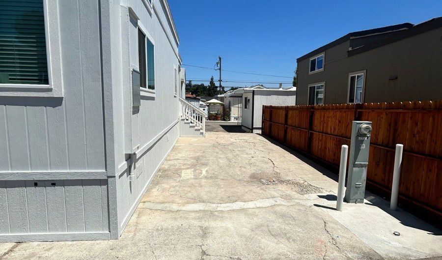 7495 Oakland 33, La Mesa, CA 91942 - 1 Beds, 1 Bath