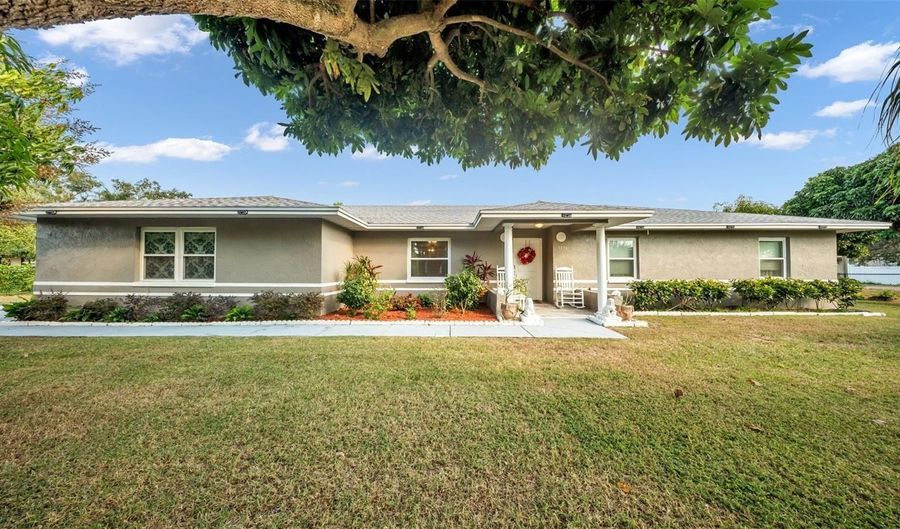 1390 S MCADOO Ave, Bartow, FL 33830 - 3 Beds, 5 Bath