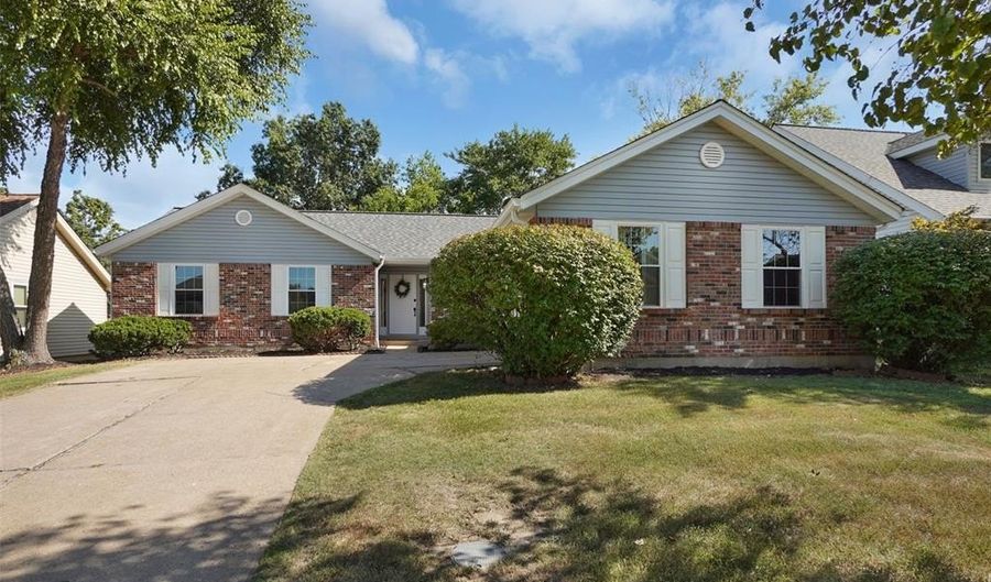 1440 Cedar Bluff Dr, Ballwin, MO 63021 - 4 Beds, 2 Bath