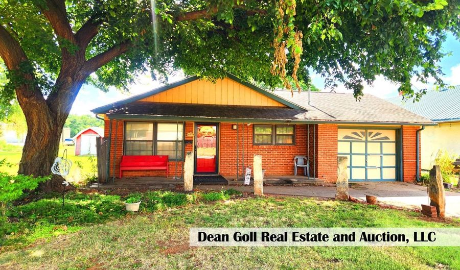 807 2nd St, Alva, OK 73717 - 2 Beds, 1 Bath