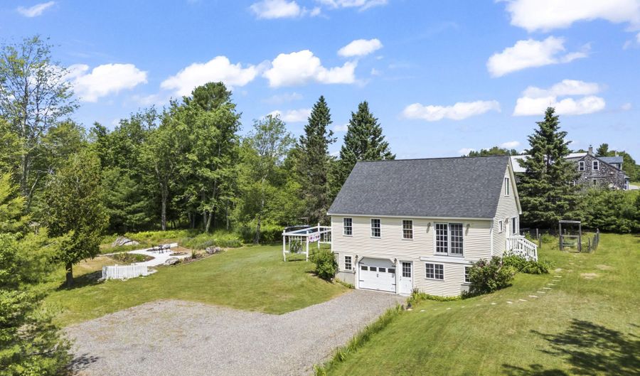 11 Old County Rd, Appleton, ME 04862 - 3 Beds, 2 Bath