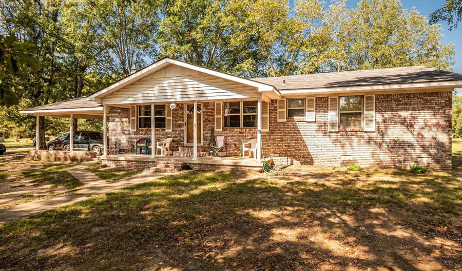 407 Grand Ave, Banks, AR 71631 - 3 Beds, 2 Bath