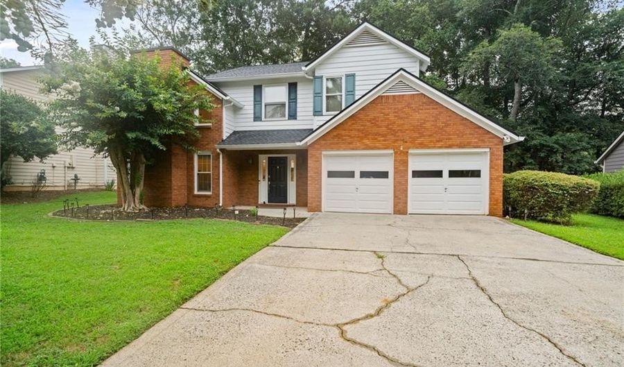 10965 Pinehigh Dr, Alpharetta, GA 30022 - 3 Beds, 3 Bath