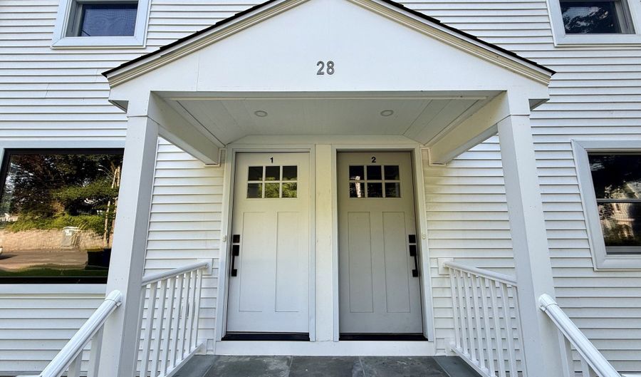 28 S Cliff St, Ansonia, CT 06401 - 2 Beds, 1 Bath