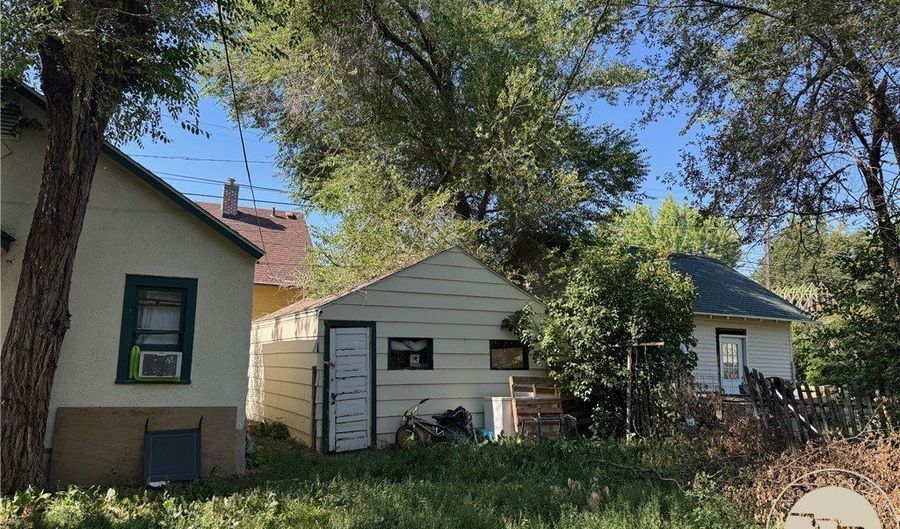 38-38 5 Lewis Ave, Billings, MT 59101 - 4 Beds, 3 Bath