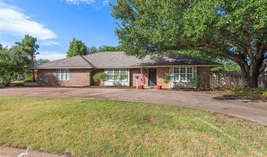 3818 High Meadows Dr, Abilene, TX 79605 - 4 Beds, 3 Bath