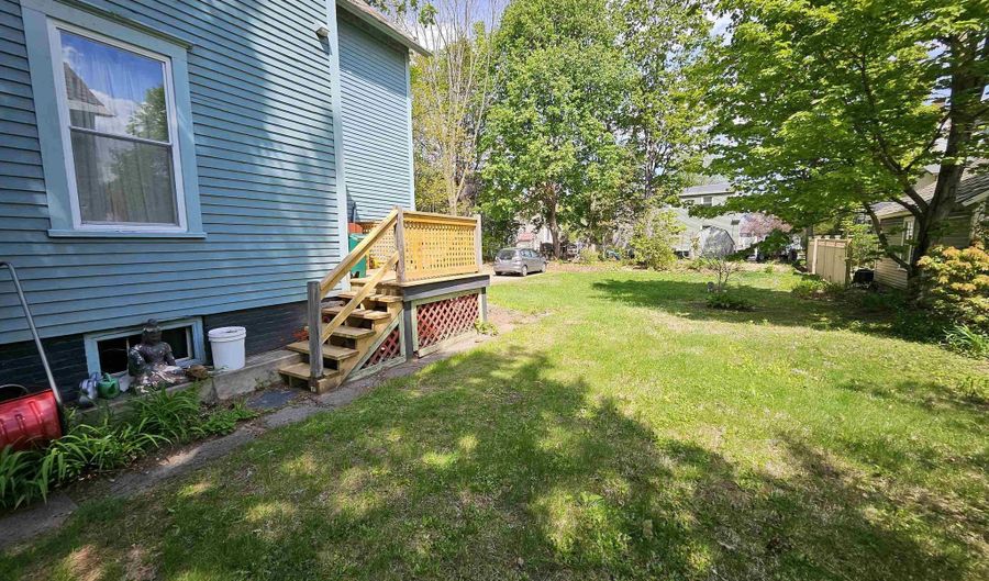 48 Pleasant St, Brattleboro, VT 05301 - 4 Beds, 2 Bath