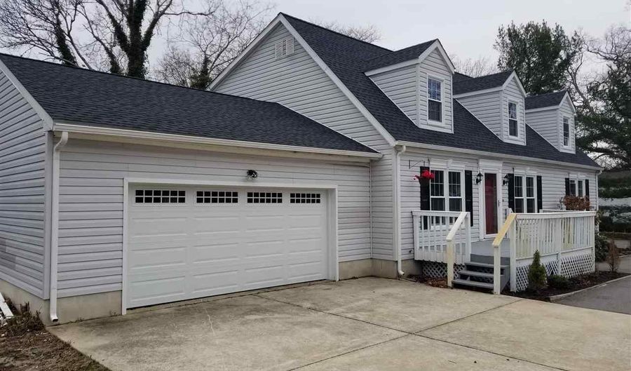 161 E Wyoming Ave, Absecon, NJ 08201 - 5 Beds, 3 Bath