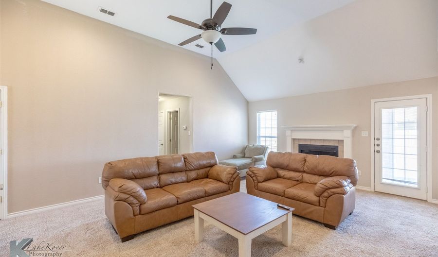 6670 Picadilly St, Abilene, TX 79606 - 4 Beds, 2 Bath