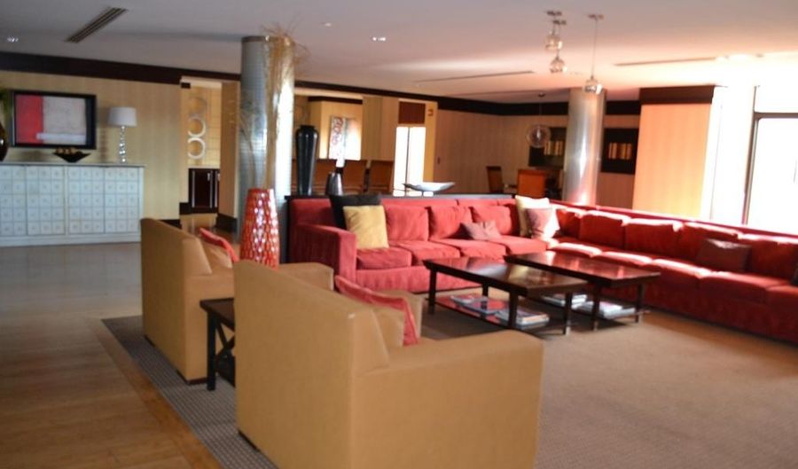 4500 S FOUR MILE RUN Dr 823, Arlington, VA 22204 - 2 Beds, 2 Bath