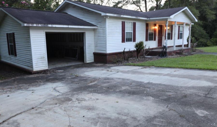 4147 County Road 97, Abbeville, AL 36310 - 2 Beds, 2 Bath