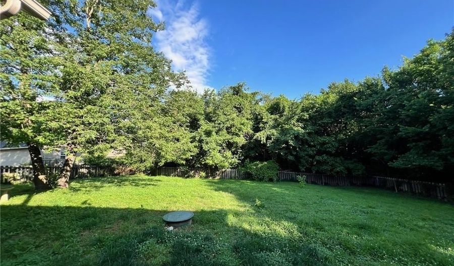 6 Dillow Dr, Bella Vista, AR 72714 - 3 Beds, 2 Bath