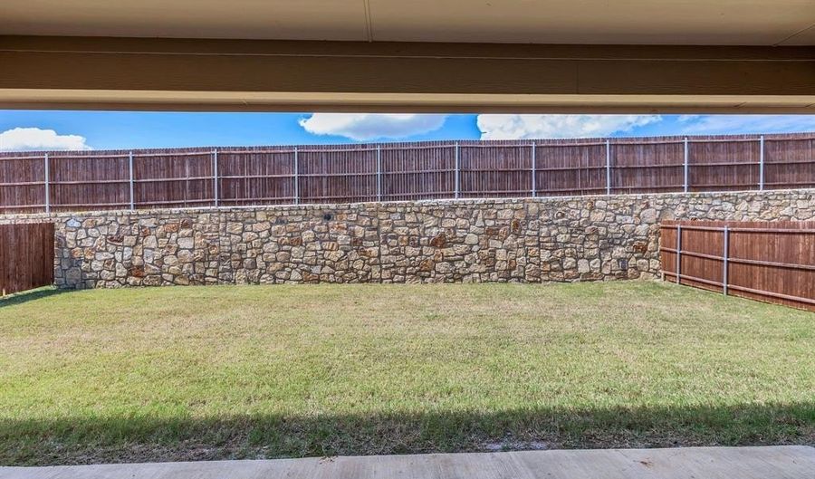 728 Golden Gate Park Rd, Alvarado, TX 76009 - 5 Beds, 3 Bath