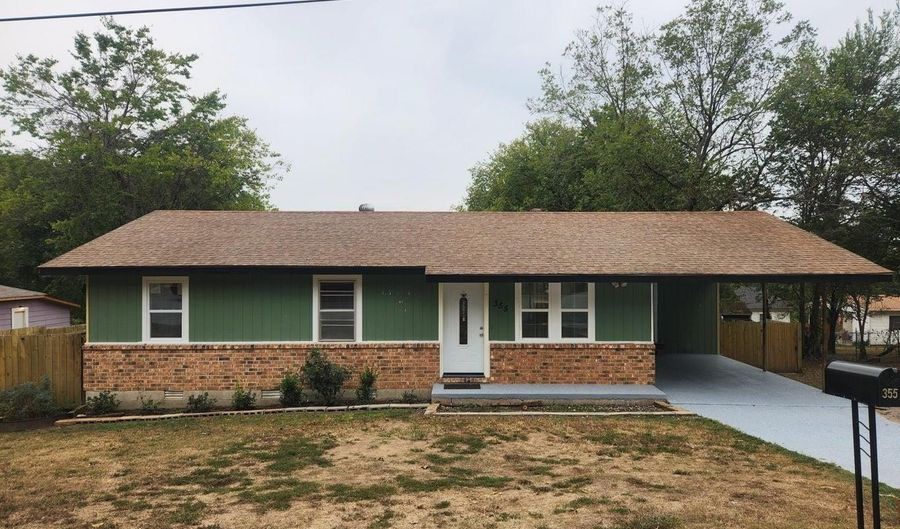 355 W Morrow St, Batesville, AR 72501 - 3 Beds, 2 Bath