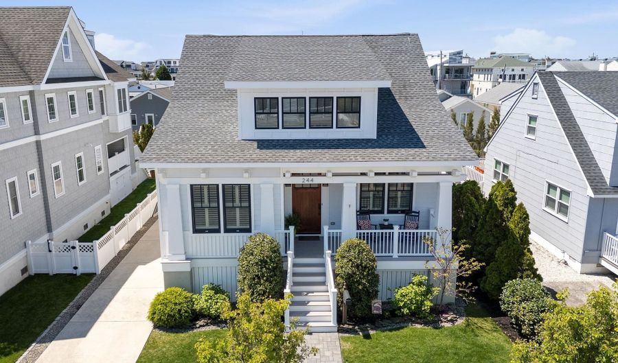 244 14th St, Avalon, NJ 08202 - 4 Beds, 2 Bath