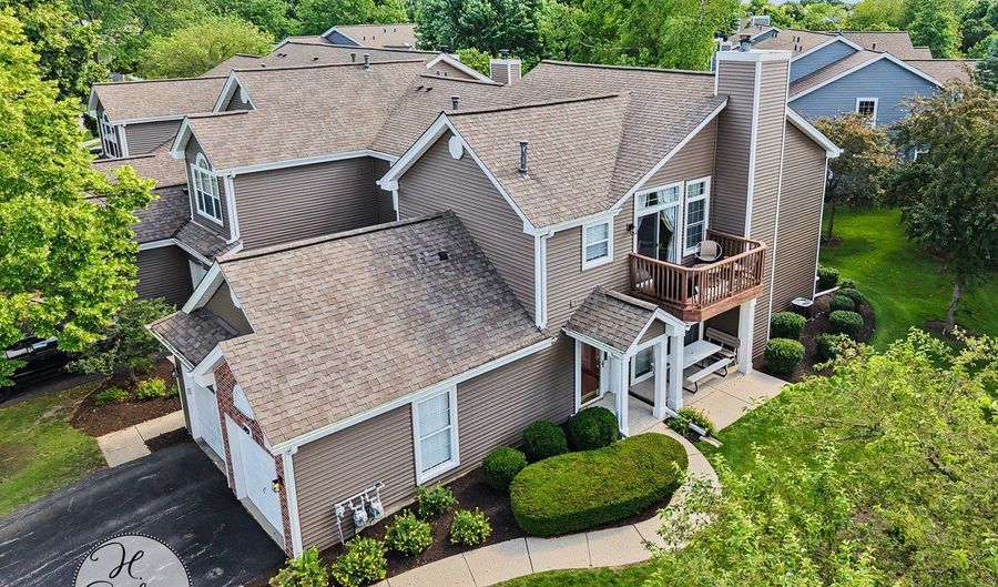 2035 Waverly Ln 2035, Algonquin, IL 60102 - 2 Beds, 2 Bath