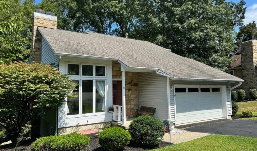 18 Canada Goose Dr, Allamuchy Twp., NJ 07840 - 4 Beds, 3 Bath