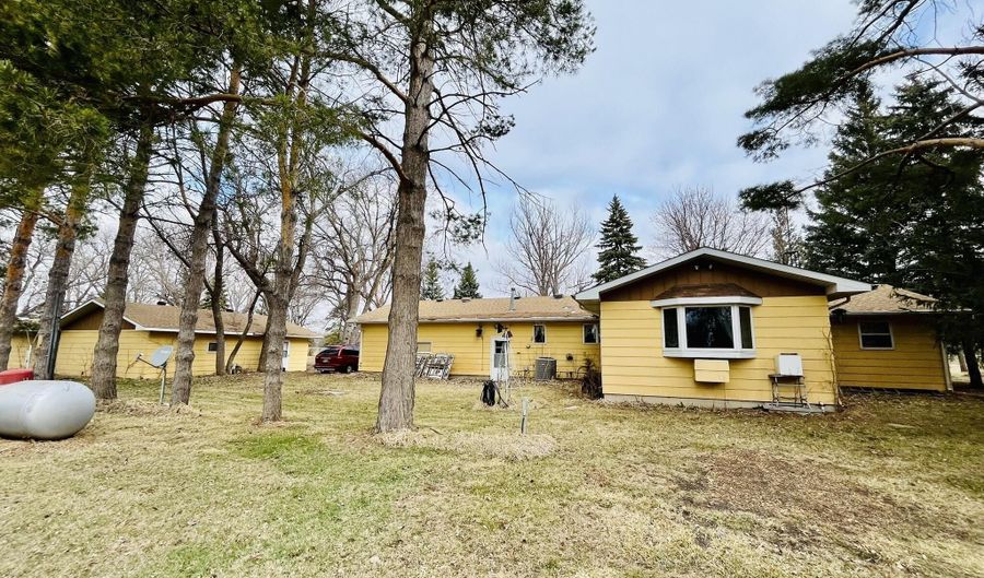 39475 133rd St, Bath, SD 57427 - 3 Beds, 2 Bath