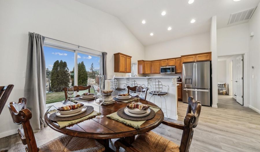 10 Conner Way, Gardnerville, NV 89410 - 2 Beds, 2 Bath