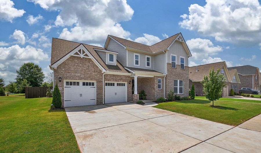24536 Beacon Cir, Athens, AL 35613 - 5 Beds, 4 Bath