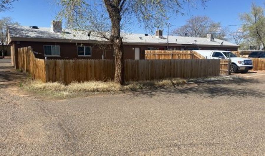 123-127 8th Ave, Page, AZ 86040 - 7 Beds, 0 Bath