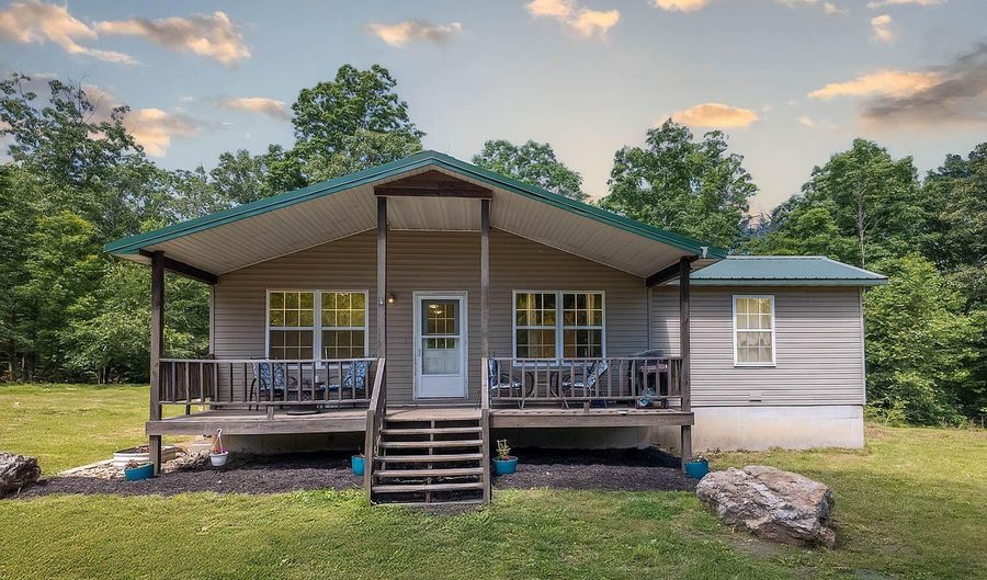 889 County Road 101, Alton, MO 65606 - 3 Beds, 2 Bath