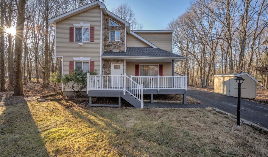 113 Meckesville Rd, Albrightsville, PA 18210 - 4 Beds, 2 Bath