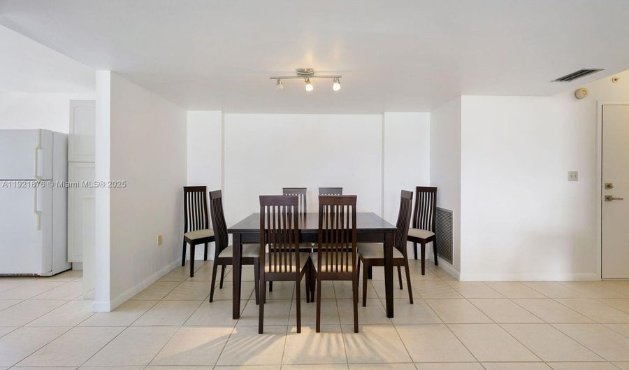 2851 NE 183rd St 502E, Aventura, FL 33160 - 2 Beds, 2 Bath