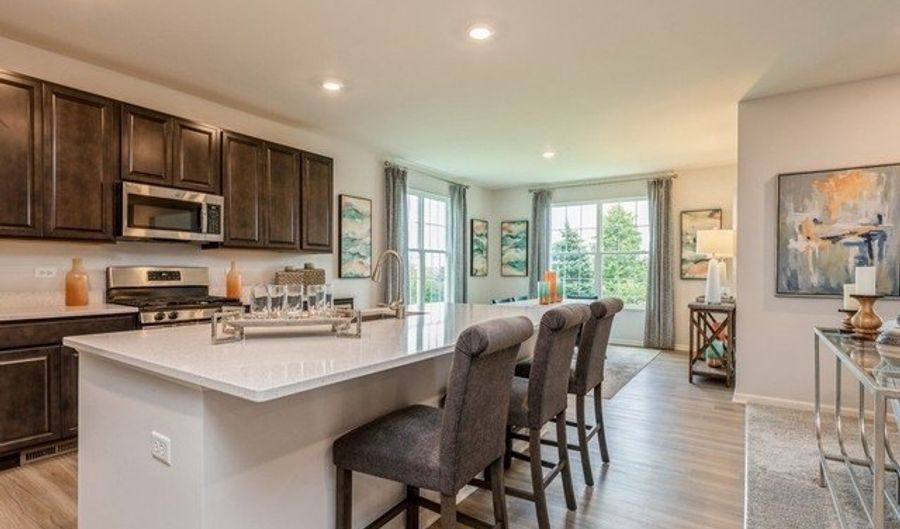 368 W Point Cir, Algonquin, IL 60102 - 3 Beds, 3 Bath
