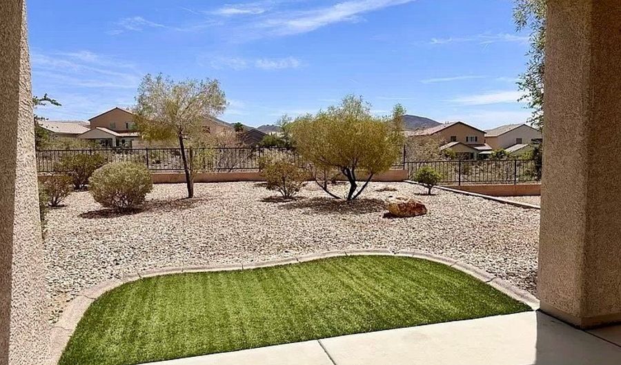 2603 Solera Moon Dr, Henderson, NV 89044 - 3 Beds, 2 Bath