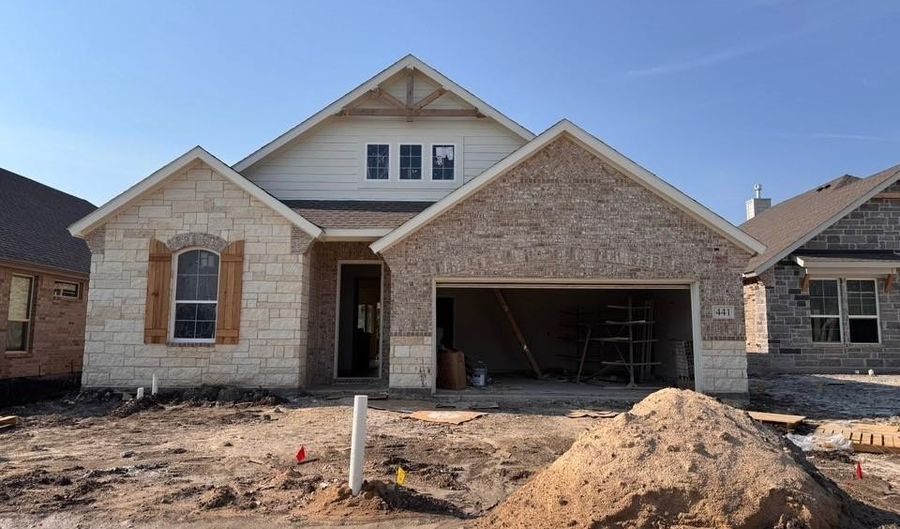 445 Pickett Creek Dr, Aledo, TX 76008 - 3 Beds, 2 Bath