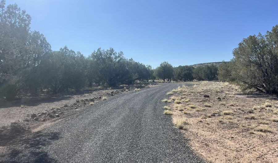 9188 W Gleed Station Rd, Ash Fork, AZ 86320 - 1 Beds, 1 Bath