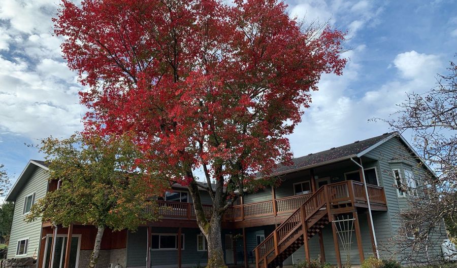 34603 SE JARL Rd, Boring, OR 97009 - 5 Beds, 4 Bath