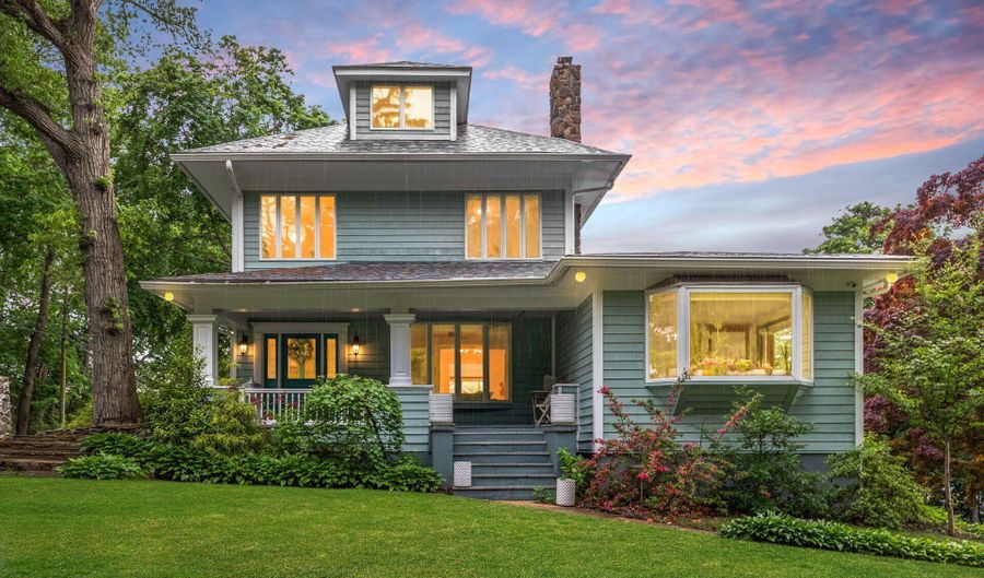 29 Grand Ave, Atlantic Highlands, NJ 07716 - 5 Beds, 5 Bath