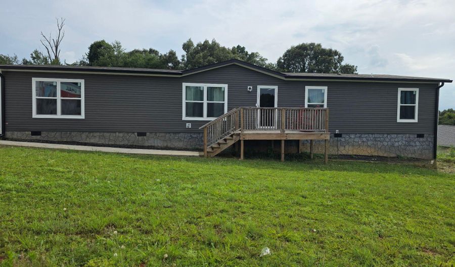 128 Lifestyle Way, Benton, TN 37307 - 5 Beds, 3 Bath