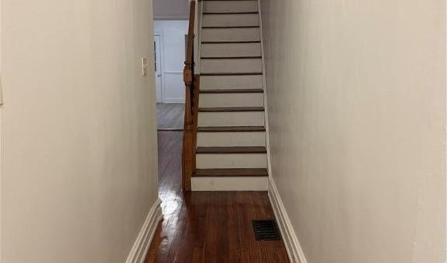 915 Washington, Allentown, PA 18102 - 4 Beds, 2 Bath