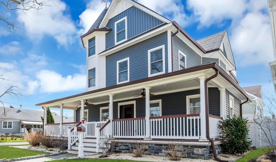 301 10th Ave, Belmar, NJ 07719 - 6 Beds, 4 Bath