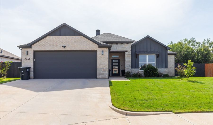 7807 Colwood Ct, Abilene, TX 79606 - 4 Beds, 3 Bath