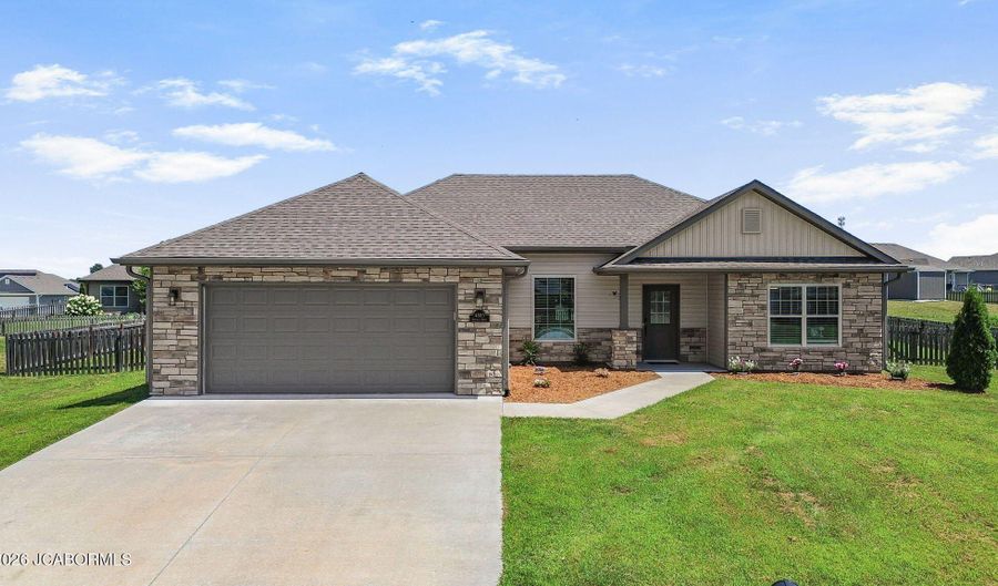 4885 REPUBLIC Dr, Ashland, MO 65010 - 3 Beds, 2 Bath
