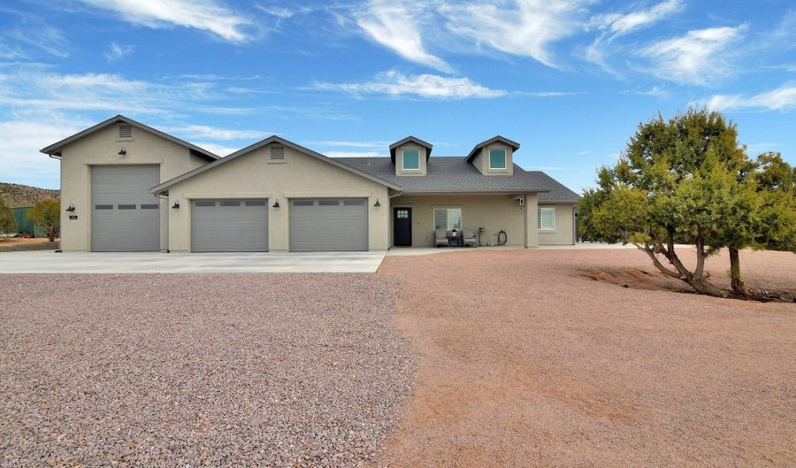 29869 W Feather Mountain Cir, Paulden, AZ 86334 - 3 Beds, 3 Bath