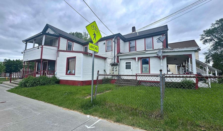 200 Depot St, Bennington, VT 05201 - 7 Beds, 4 Bath