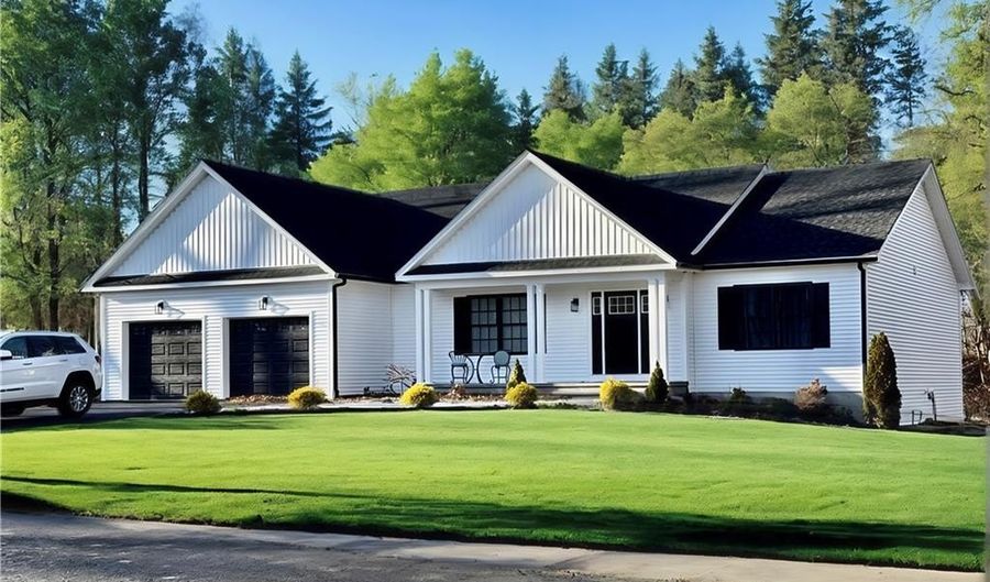 7 Pico Cir, Johnston, RI 02919 - 3 Beds, 2 Bath